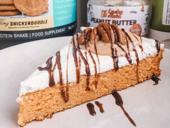  Recept: Proteínový mrkvový koláč so Snickerdoodle proteínom.